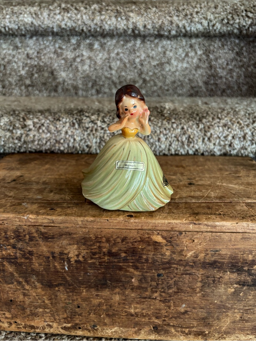 Vintage Josef Hawaii hula girl